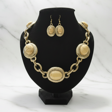 Load image into Gallery viewer, Antique Gem Stone 17" Necklace Set
